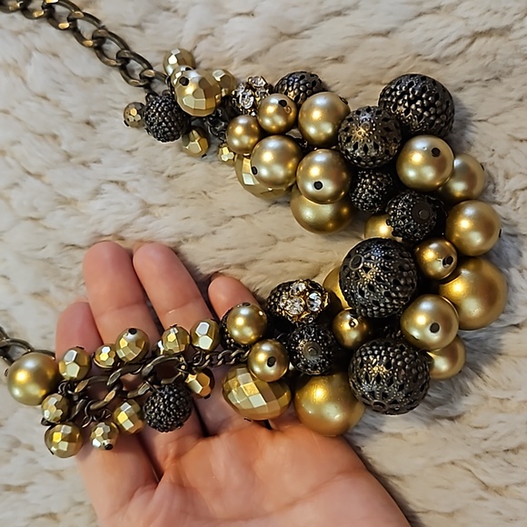 #0176 Vintage SIMPLY VERA WANG RHINESTONE & BEAD CLUSTER Gold Tone Statement - Picture 7 of 7